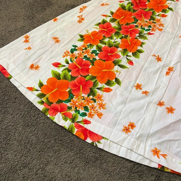 Vintage Ui-Maikai Hawaiian Floral Dress - Picture 9 of 11